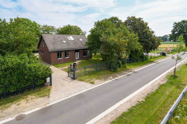 Agrarisch bedrijf Akerstraat 23-A Posterholt