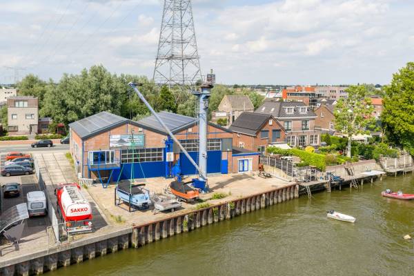 Bedrijfsruimte Rivierdijk 60 Sliedrecht