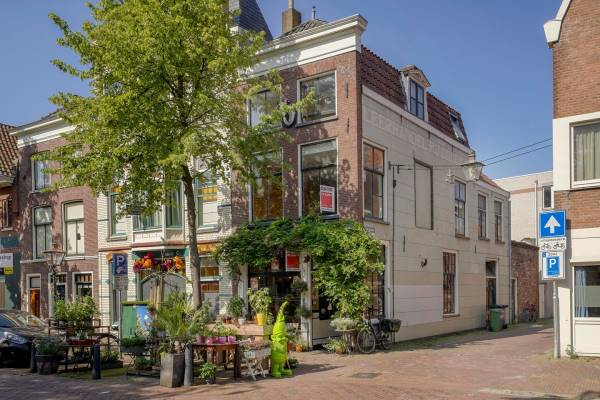 Winkelruimte Lange Mare 51 Leiden