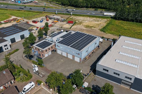 Bedrijfsruimte Middelste Groes 13 Heesch