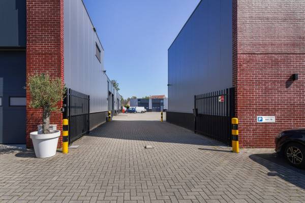 Bedrijfsruimte Dostalstraat 64- 10 Tilburg