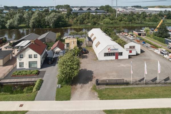 Bedrijfsruimte Leeuwarderstraatweg 83- 85 Heerenveen