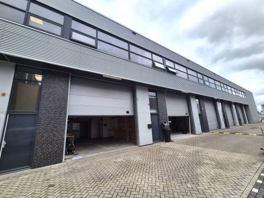 Bedrijfsruimte Laan van Waalhaven 261 Den Haag