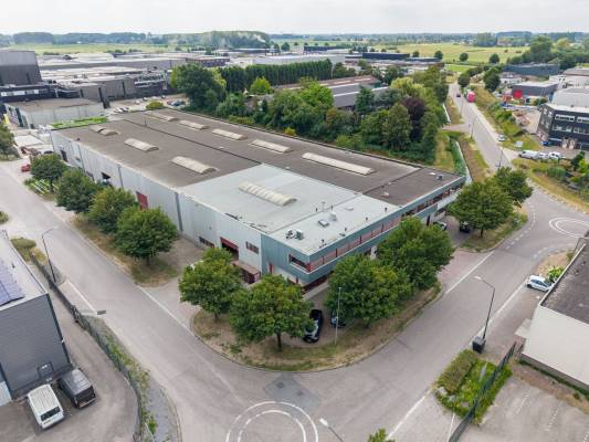 Bedrijfsruimte Bedrijvenstraat 13 Giessen