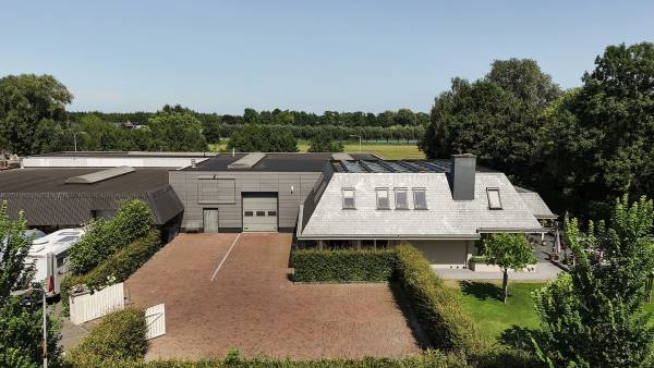 Bedrijfsruimte Eendrachtstraat 44 Zwartebroek