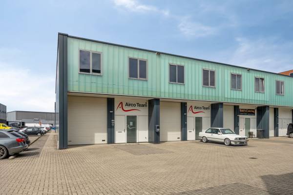 Bedrijfsruimte Pesetaweg 129 Nieuw-Vennep