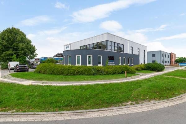 Bedrijfsruimte Aziëweg 10 Assen
