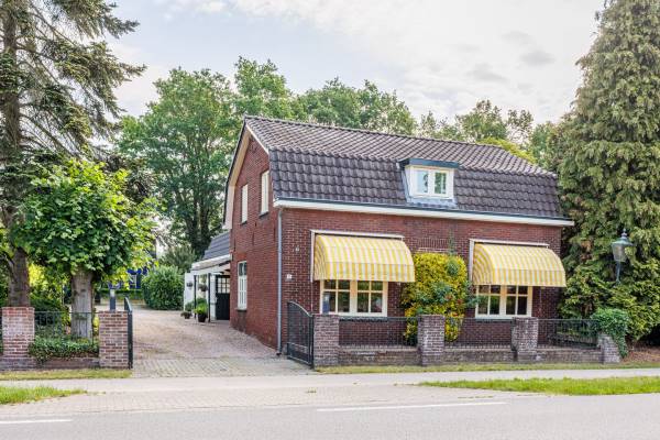 Bedrijfsruimte Rijksweg 10 Milsbeek