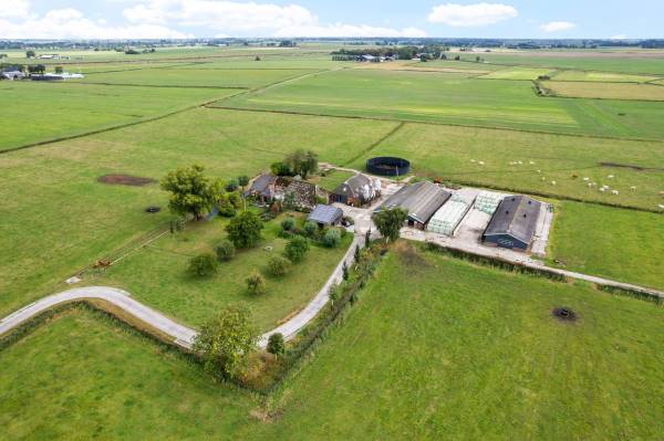 Agrarisch bedrijf Lagelandsterweg 5 Lageland (Gem. Midden-Groningen)