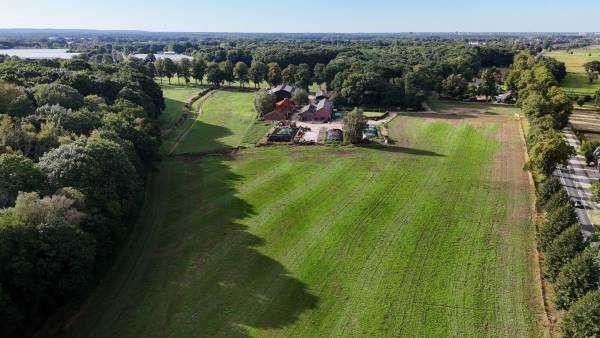 Agrarisch bedrijf Rijksweg 1 Velden