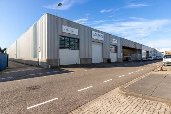 Bedrijfsruimte Ambachtstraat 17 Bergambacht