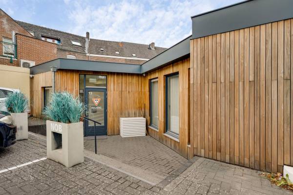 Kantoorruimte Ernst Casimirstraat 13 Roermond