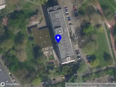 Thomas op kamers Ommoord