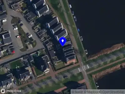 Maurits Kunst ontwerpend meubelmaker Meerstad