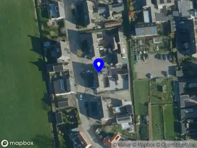 E van Dijk straatwerk&tuinaanleg&houtwerk Hellouw