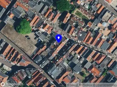 Laura Oplaat Redactie