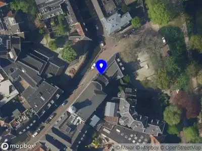 Nieuw bedrijf Kenney Curation and Freelancing