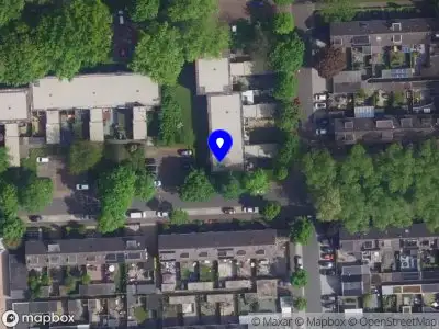 Van den Hardenberg Grond, Straat en Dienstverlening