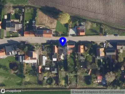 Spiegelende Vrouwe Ossenisse