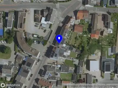 Nieuw bedrijf Amby family house