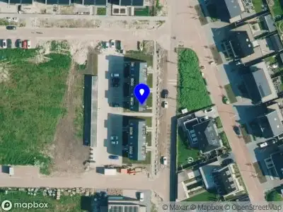 Colorful Nails by Lara