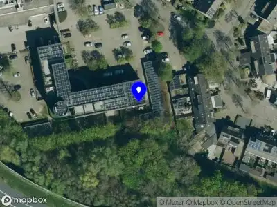 Verloskundige Esther