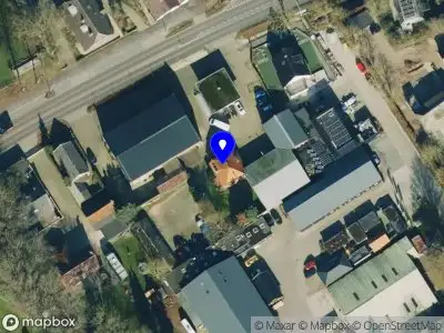 Klussenier Leon Hoogstad