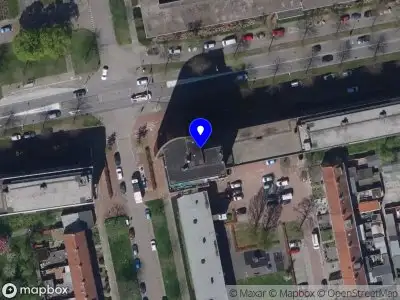 Nieuw bedrijf Glanzende schoonmaakster kliniek