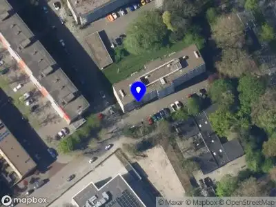 Pink Nails by Josselin