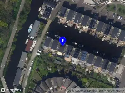 D.B. Huszár Holding B.V.