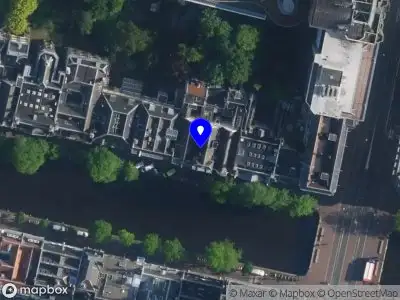LOF by Loes Amsterdam
