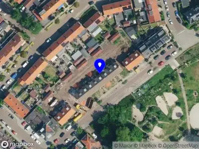 Yones - Graphic Designer