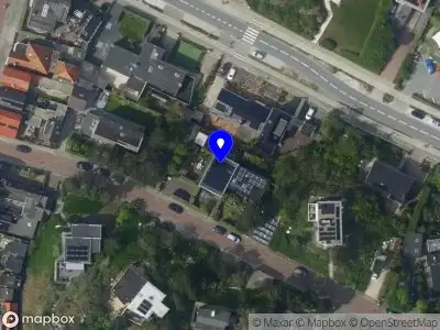 Nieuw bedrijf Courtside Front-Row Streetwear