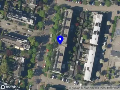 Nieuw bedrijf Béni Csillag