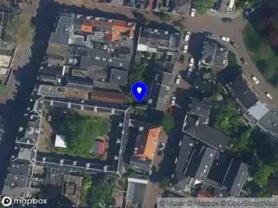 V.V.E. Gebouw Ripperdastraat 30 zwart en rood