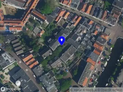 Nieuw bedrijf VvE St. Anthoniesteeg 15a zwart en 15a rood