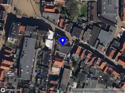 Inuz, Attitude for Women B.V.