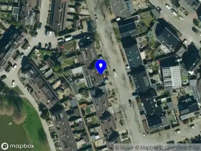 Op één oor bedacht