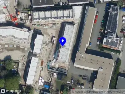 BloemenNoord Karmijn Megens