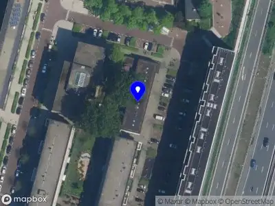 Tim Klijn bezorgt eten