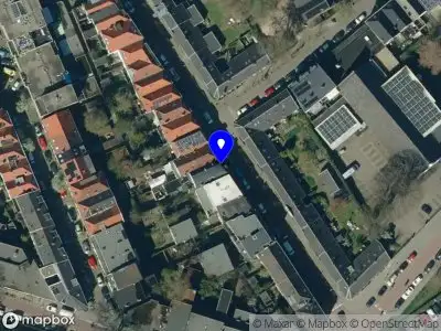 Artist Educator L.Borggrefe