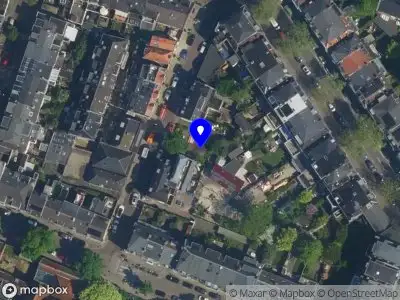 Vereniging van eigenaars van de appartementsrechten Kennemerstraat 18 zwart en rood te Haarlem