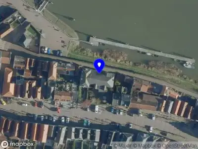 Waar Maas en Waal tesamen stroomt Woudrichem