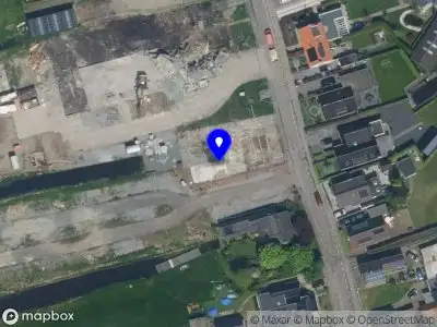 B. Dral Holding B.V.