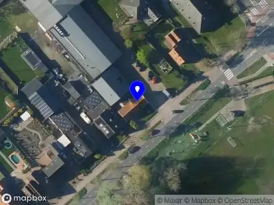 Laura Does - Modern Art