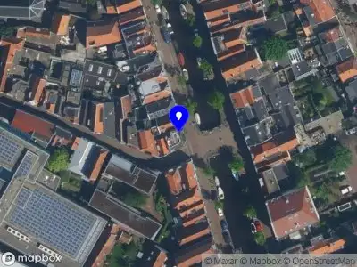 Nieuw bedrijf Vereniging van eigenaars van de appartementsrechten Bakenessergracht 56 zwart en rood te Haarlem