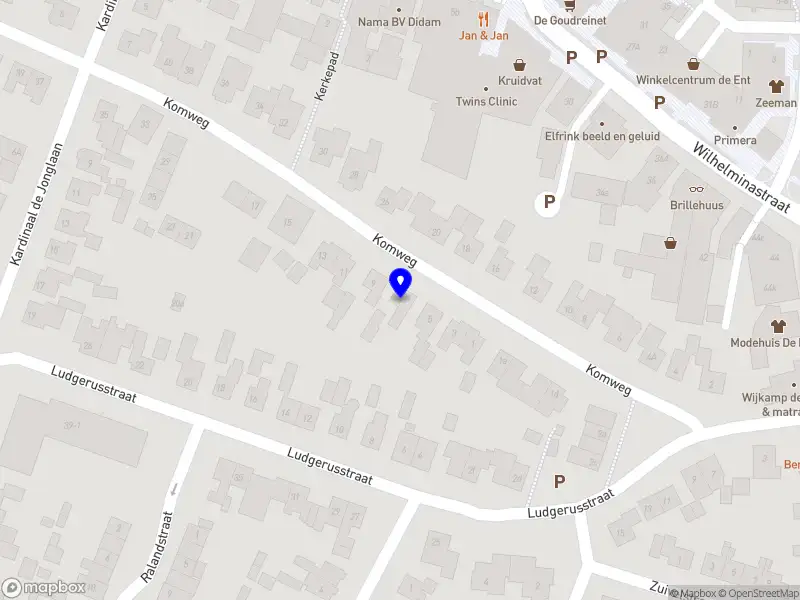 somebody does make-up