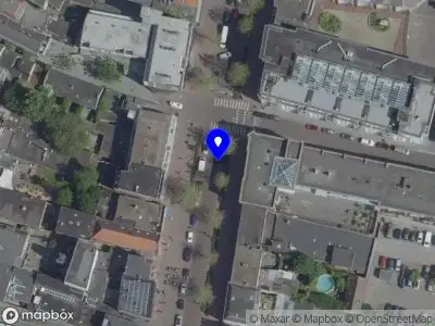 Aanvraag vergunning voor de transformatie van een winkel/bovenwoning naar 13 appartementen aan Noord Koninginnewal 22 en 24 en Kluisstraat 40A te Helmond