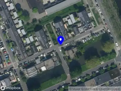 Bekendmaking Gemeente Zaanstad - Aanwijzen 2 parkeerplaatsen voor oplaadpunt - Poelenburg thv nr 454, Zaandam