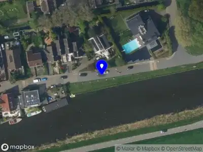 Publicatie toestemming 241198 het plaatsen van een zwembad en het graven tot 1 meter minus maaiveld ter plaatse van Raadhuislaan 40 in Leimuiden.